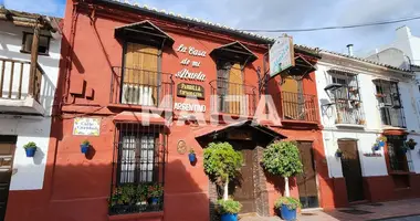 Участок земли в Эстепона, Испания