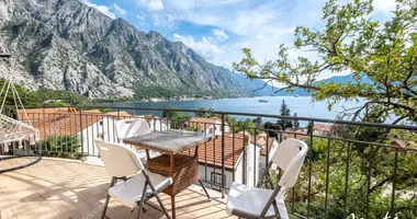 Квартира 2 спальни в Доброта, Черногория