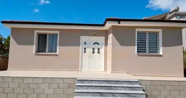Дом 2 комнаты в Дуррес, Албания