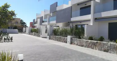 Bungalow 3 bedrooms in Torrevieja, Spain