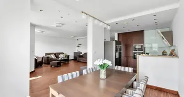 Gewerbefläche 107 m² in Warschau, Polen