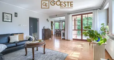 5 room house in Smolice, Poland