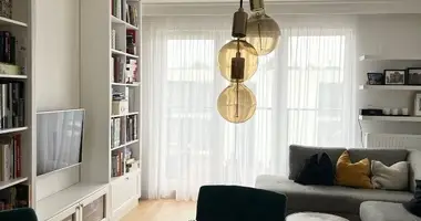 Wohnung 3 zimmer in Warschau, Polen