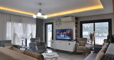 Apartamento 4 habitaciones en Kusadasi, Turquía