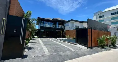 7 bedroom house in Pattaya City, Thailand