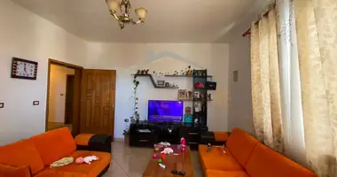 Дом 3 комнаты в Тирана, Албания