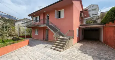 5 bedroom house in 3, Montenegro