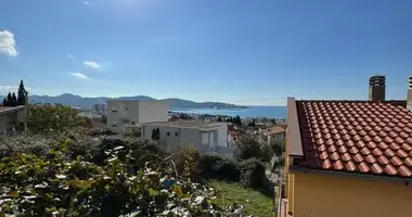 Casa 3 habitaciones en 14, Montenegro
