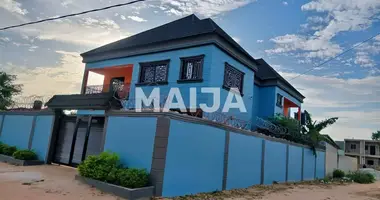 Casa 5 habitaciones en Sukuta, Gambia