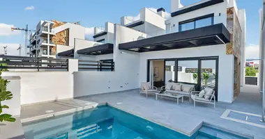 Villa 3 bedrooms in Torrevieja, Spain