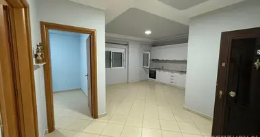 Mieszkanie 2 pokoi w Tirana Municipality, Albania