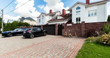 Reihenhaus in Minsk, Belarus