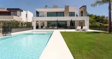 Haus 5 Schlafzimmer in San Pedro Alcantara, Spanien