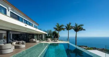6 bedroom house in Dos Hermanas, Spain