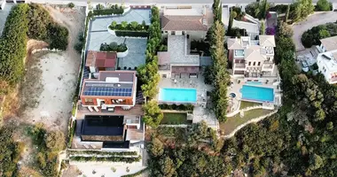 Mieszkanie 5 pokojów w Kouklia, Cypr