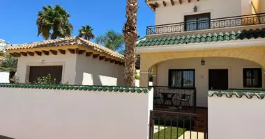 Reihenhaus 4 zimmer in Urbanizacion Dona Pepa, Spanien