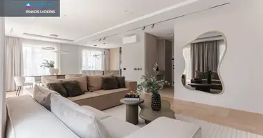 Квартира 4 комнаты в Вильнюс, Литва
