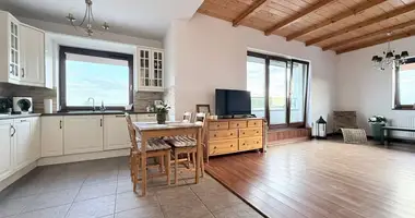 Propriété commerciale 85 m² dans Varsovie, Pologne