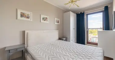 Wohnung 3 zimmer in Warschau, Polen