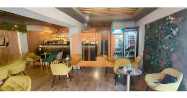 Commercial property 90 m² in Bashkia Durres, Albania