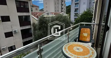 Apartamento 2 habitaciones en Becici, Montenegro