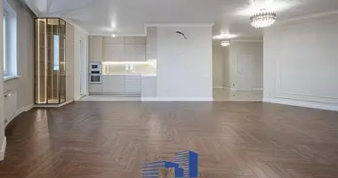 Apartamento 3 habitaciones en Minsk, Belarús