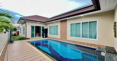 Reihenhaus in Huai Yai, Thailand