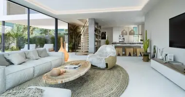 Apartamento 5 habitaciones en Estepona, Španjolska