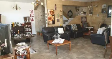 Квартира 4 спальни в Pachna, Кипр