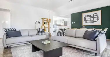 Квартира 4 комнаты в Municipality of Vari Voula Vouliagmeni, Греция