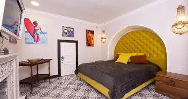 2 room apartment in Odesa, Ukraine