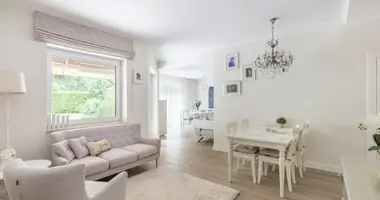 Casa 6 habitaciones en Nowe Grobice, Polonia