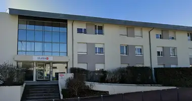 Studio apartment 1 bedroom in Merignac, France