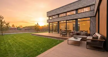 Дом в Uzudvarionys, Литва