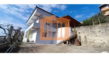 Maison 4 chambres dans Albanie