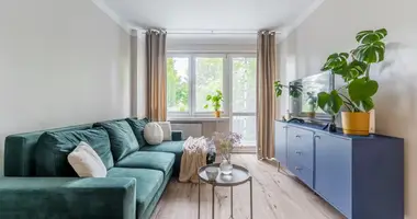 Квартира 2 комнаты в Варшава, Польша