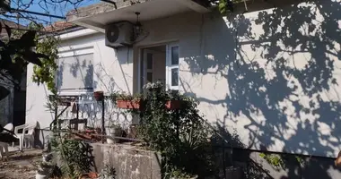 Casa 2 habitaciones en 8, Montenegro