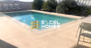 Bungalow in Naxxar, Malta