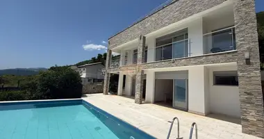 4 bedroom house in Kumbor, Montenegro