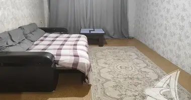 Apartamento 3 habitaciones en Muchaviecki sielski Saviet, Belarús