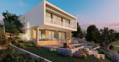 4 bedroom apartment in Chloraka, Cyprus