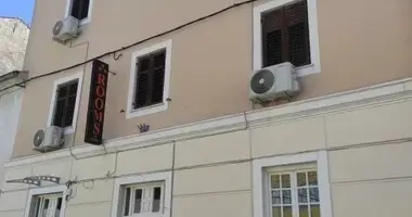 Hotel 975 m² in Grad Pula, Croatia