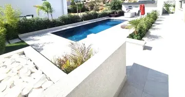 Villa 4 bedrooms in Demos Agiou Athanasiou, Cyprus