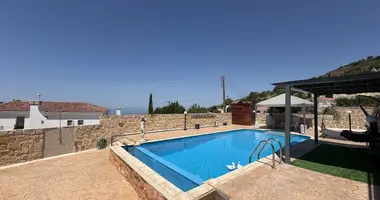 4 bedroom house in Tsada, Cyprus