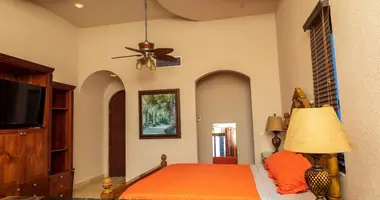 Condo in Jose Santos Guardiola, Honduras