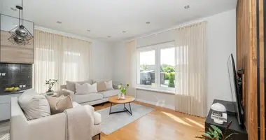 Dom w Gajluny, Litwa