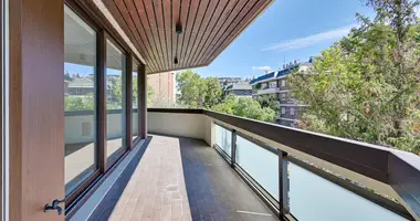 Apartamento 5 habitaciones en Barcelona, Španjolska