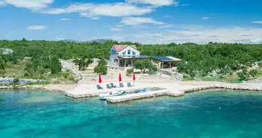 Casa 2 habitaciones en Opcina Pakostane, Croacia