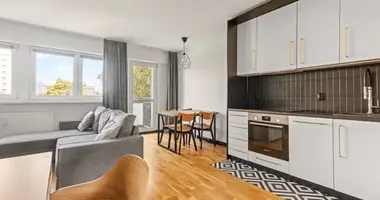 Wohnung 3 zimmer in Warschau, Polen