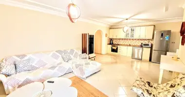 Apartamento 3 habitaciones en Mahmutlar, Turquía